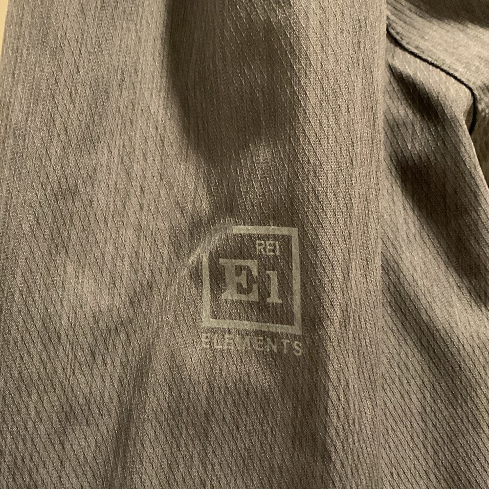 REI Elements Co-Op winter jacket black with removable hood - Picture 6 of 10
